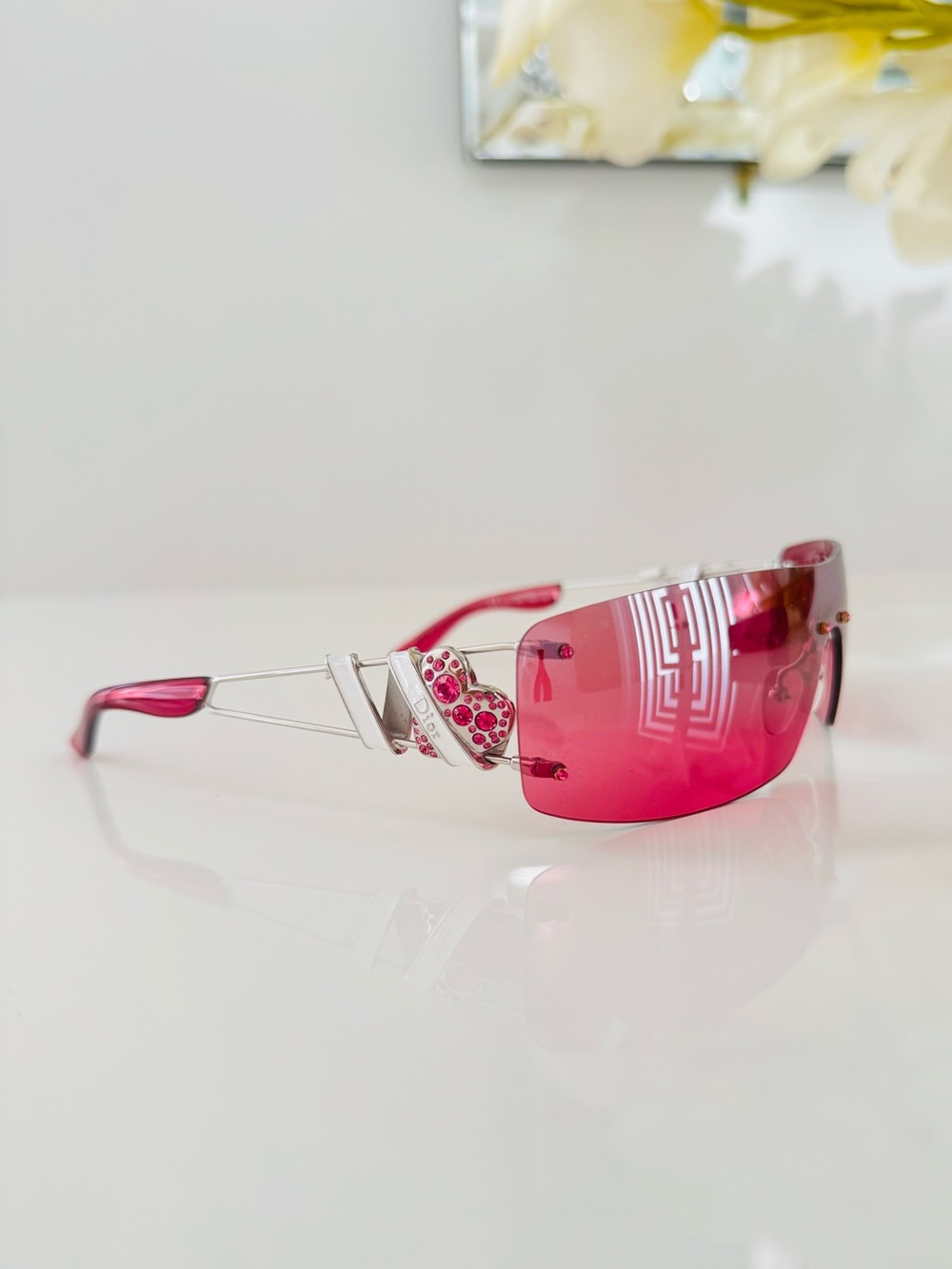 Extremely RARE 🍒 Vintage Dior heart core rimless Swarovski sunglasses - Picture 2 of 8